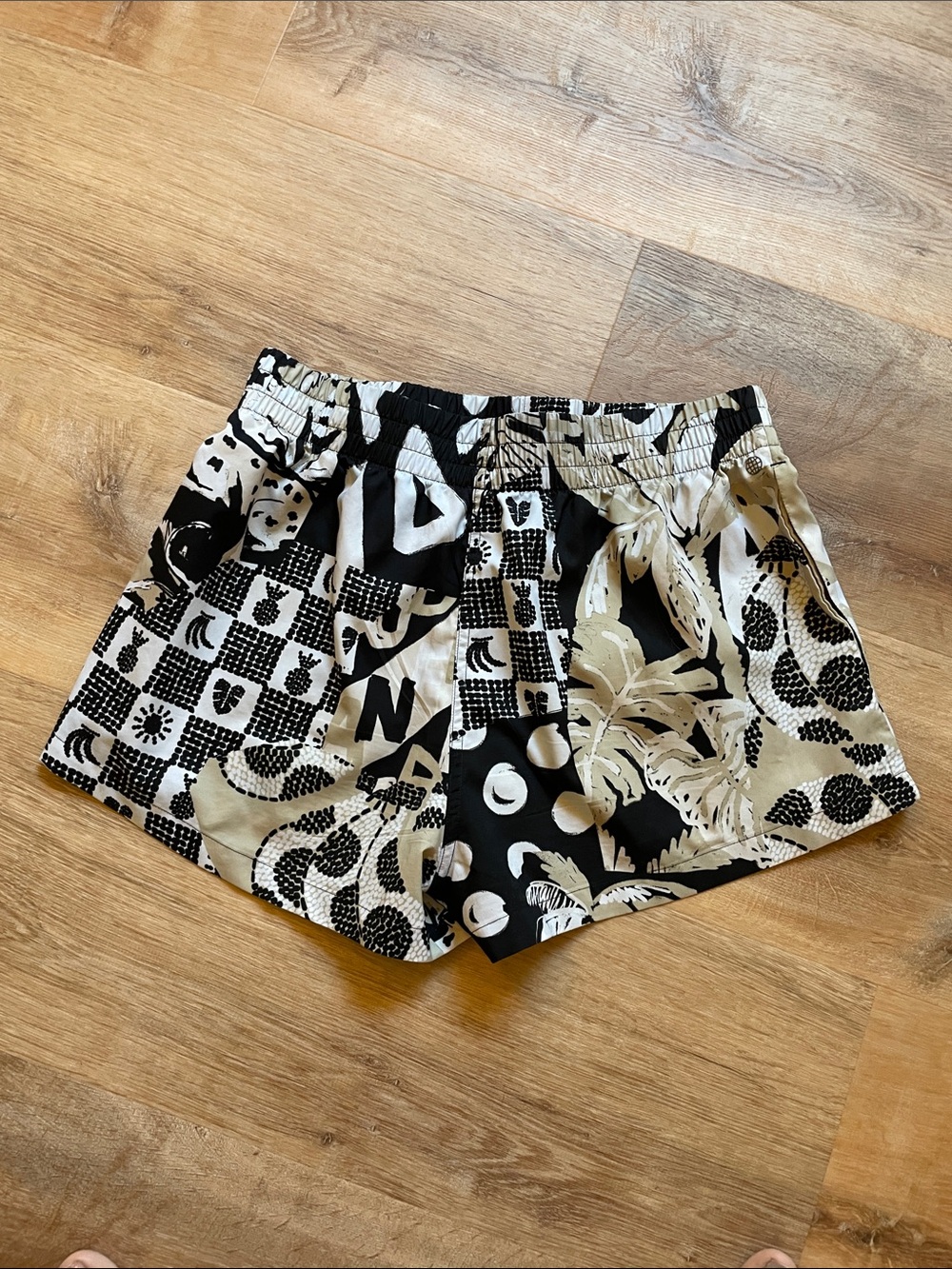 Adidas x Farm Rio Black and White Graphic Women’s Shorts - Picture 4 of 4